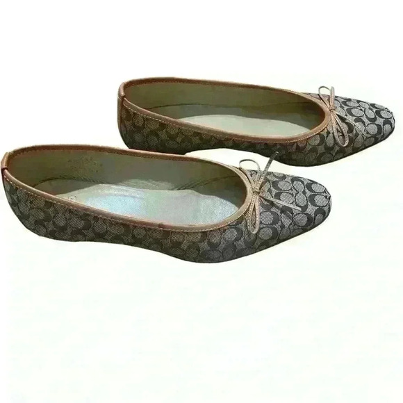 Coach Kathryn C Logo Ballet Kitten Heal Women’s Shoes Size 7.5 - Picture 2 of 14